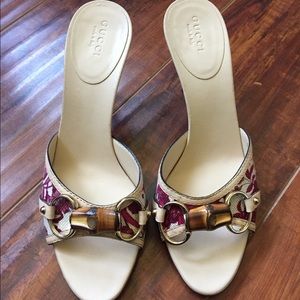 GUCCI open toe bamboo horse bit floral mules